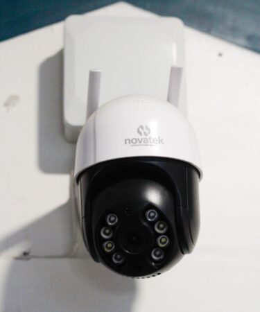 Cámara de seguridad Novatek. HD 1080, visión nocturna, 360 grados de rotación, soporte ante lluvia, altavoces incluidos.